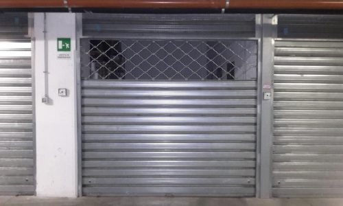 Serranda avv con pannello a maglia