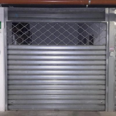 Serranda avv con pannello a maglia